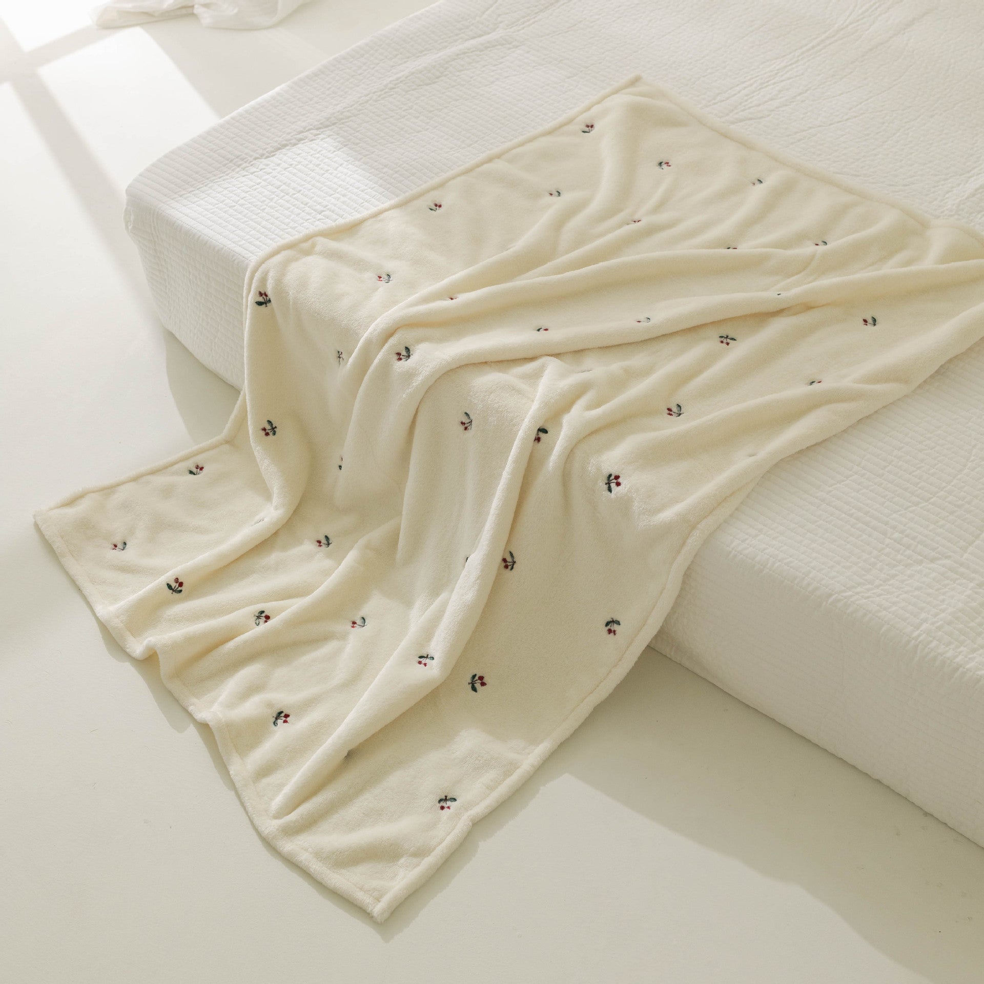 Korean Plush Baby Blanket for Autumn and Winter