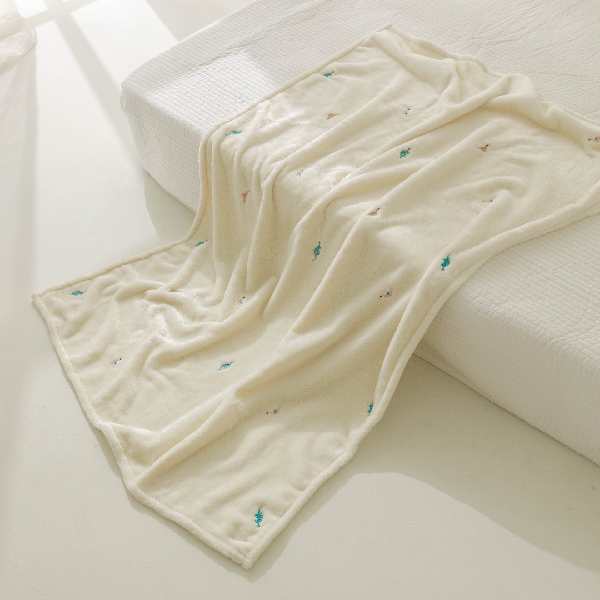 Korean Plush Baby Blanket for Autumn and Winter